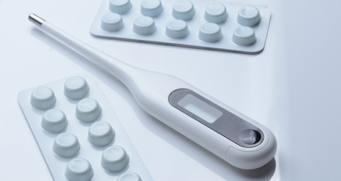 Электронный термометр в поездке Электронный термометр для измерения температуры у малыша в путешествии